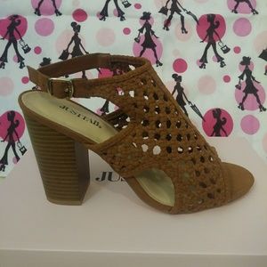 JustFab size 9 shoes